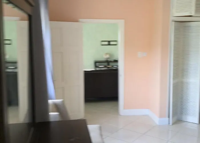 Private Oasis With Infinity Pool In * Montego Bay
